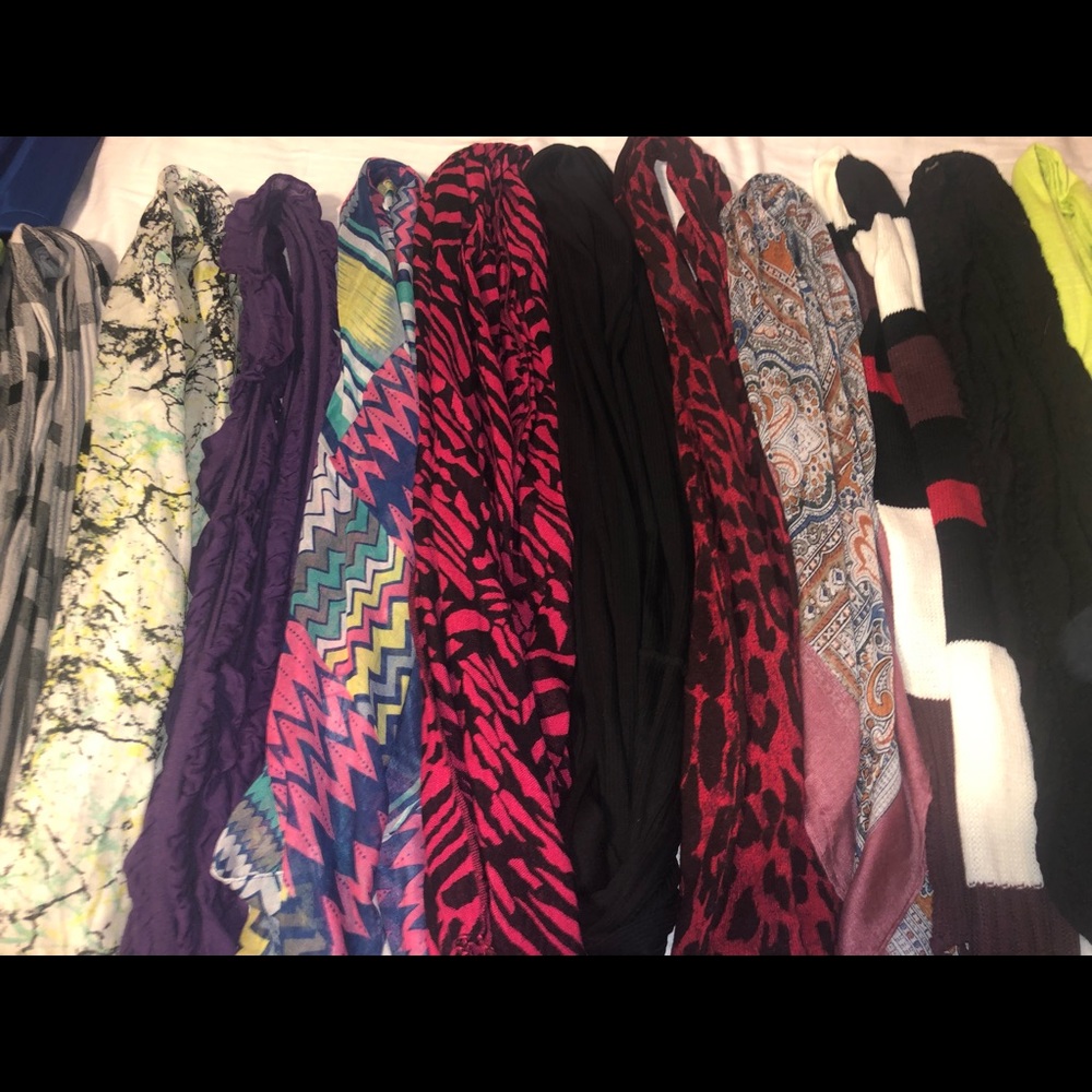 Scarf bundle - Picture 2 of 3